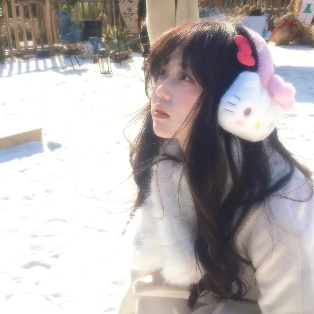 夏日天空的那匹红马